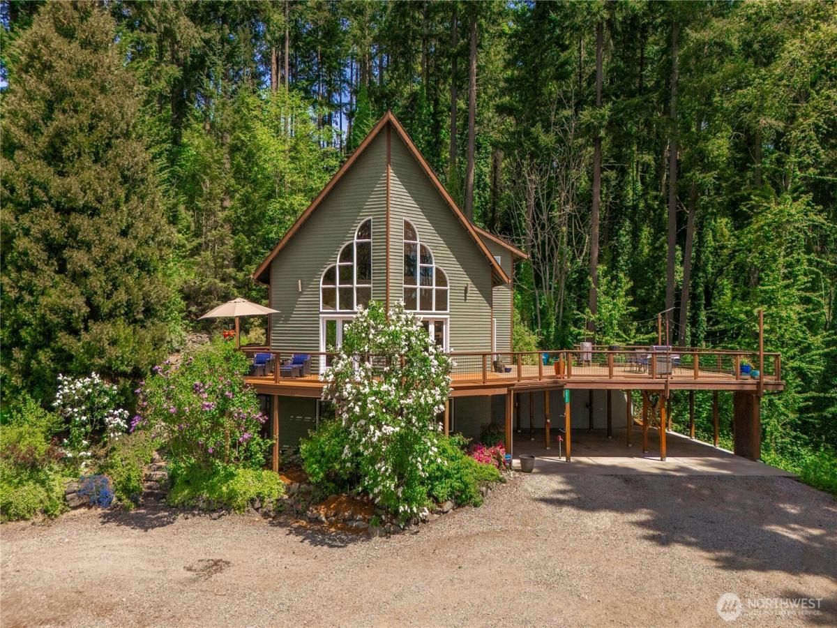 MLS #NWM2428625 image #0