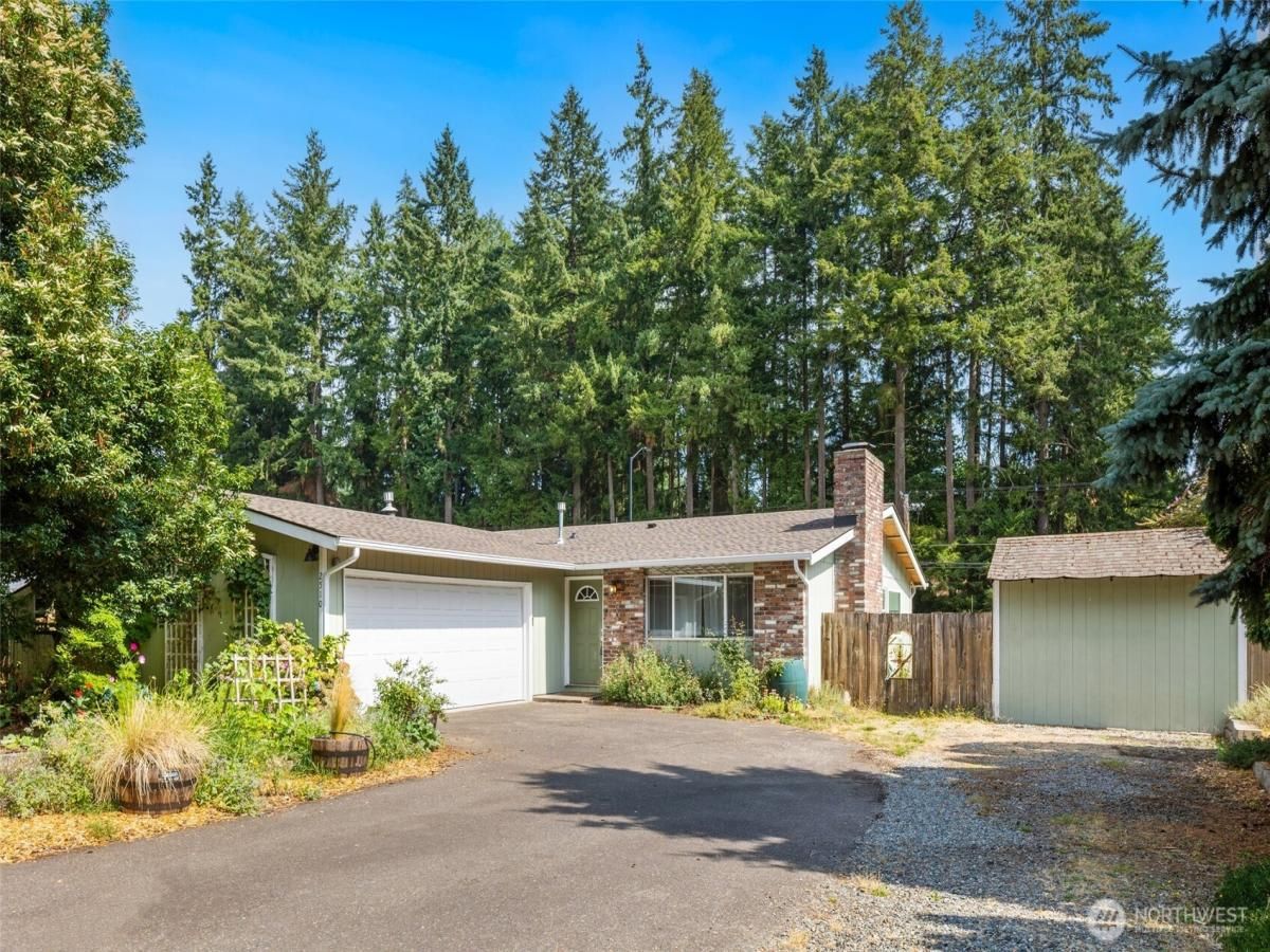 MLS #NWM2428691 image #0