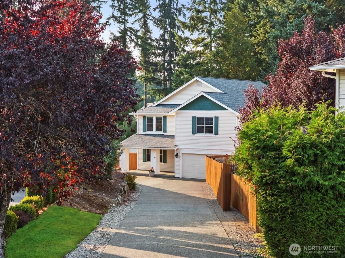 MLS #NWM2428755 image #0