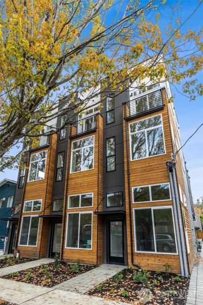 MLS #NWM2428785 image #0