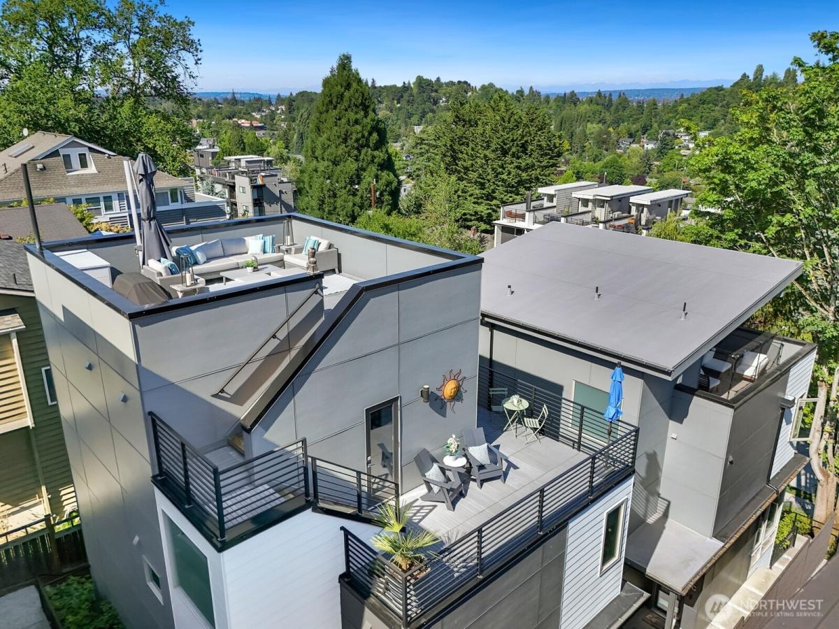 MLS #NWM2428803 image #0