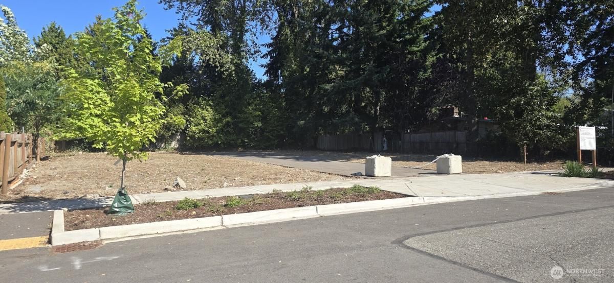 MLS #NWM2428805 image #0