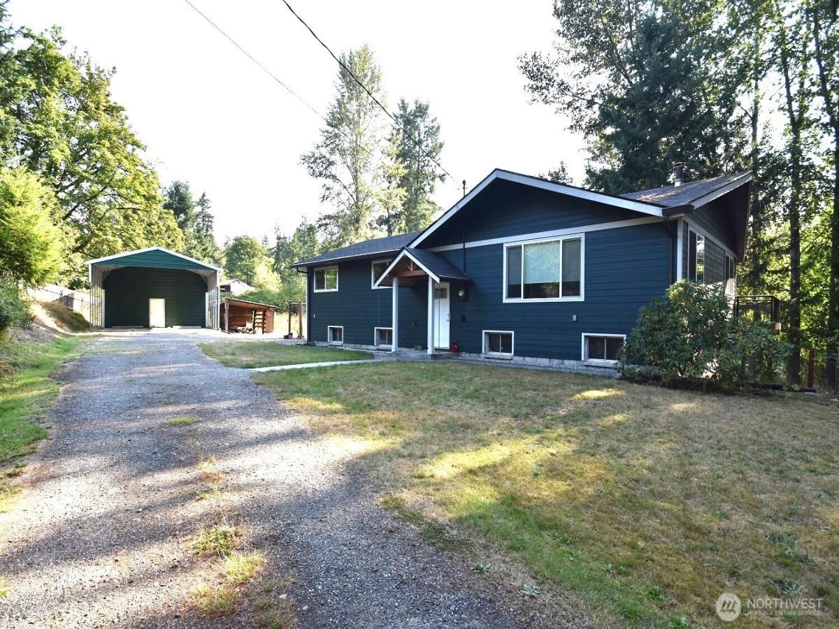 MLS #NWM2428835 image #0