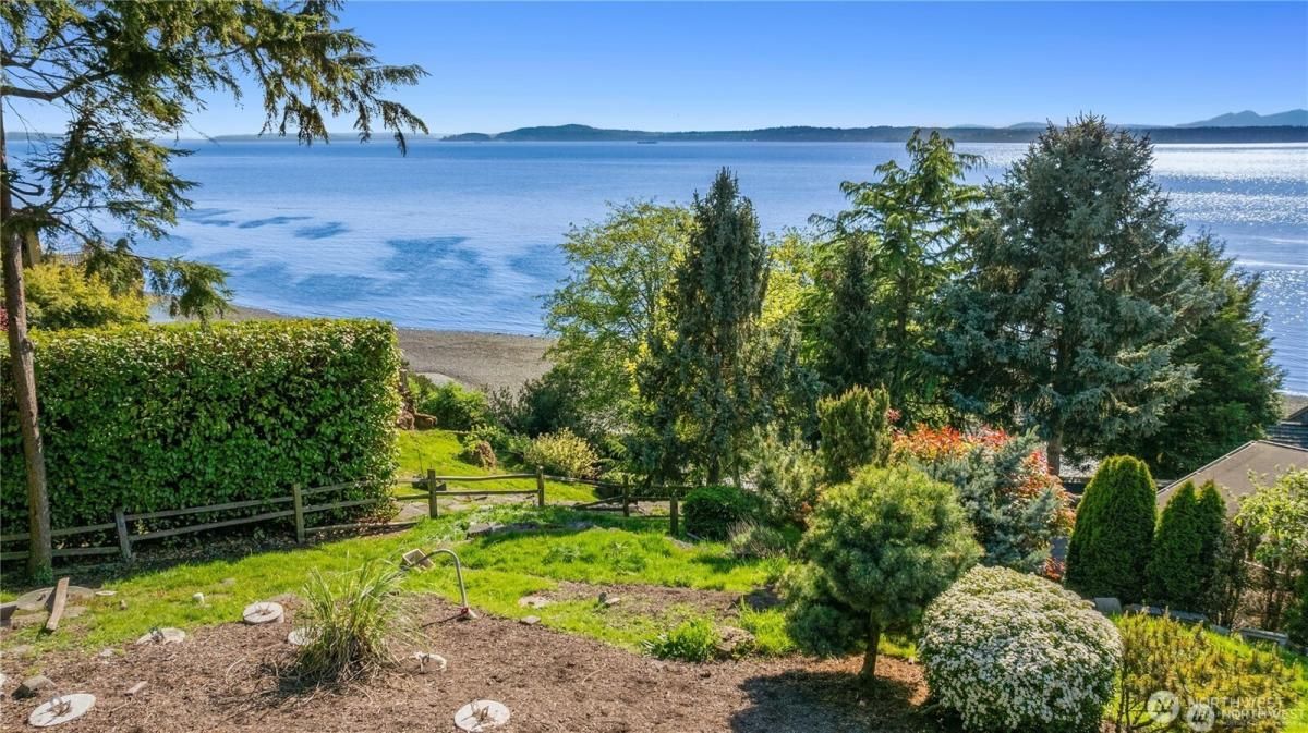 MLS #NWM2428877 image #0