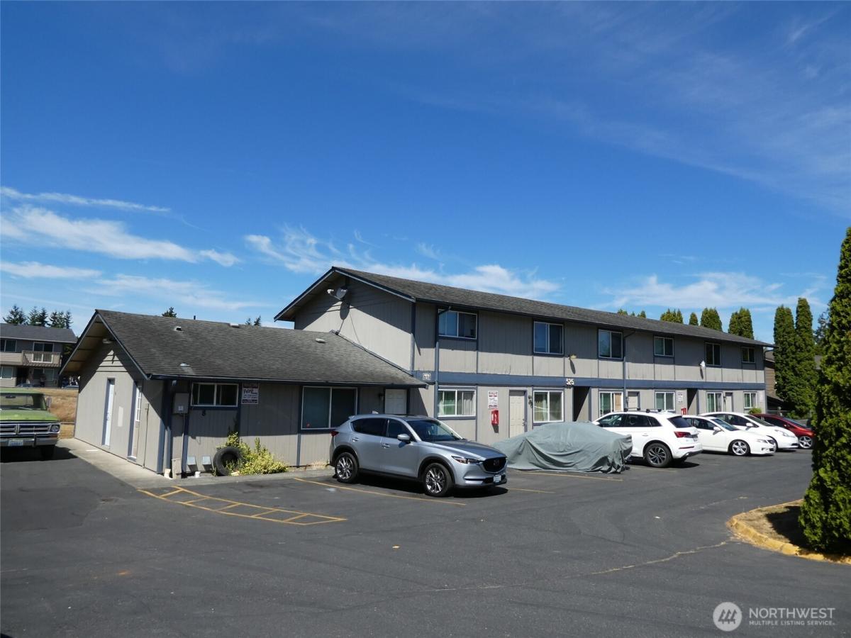 MLS #NWM2428955 image #0