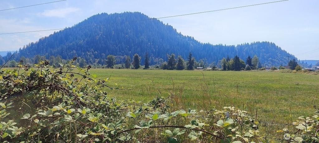 MLS #NWM2429090 image #0