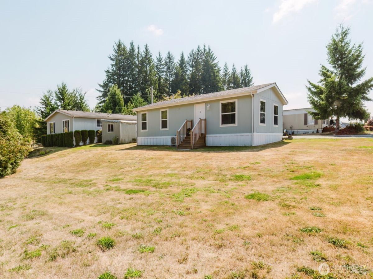 MLS #NWM2429145 image #0