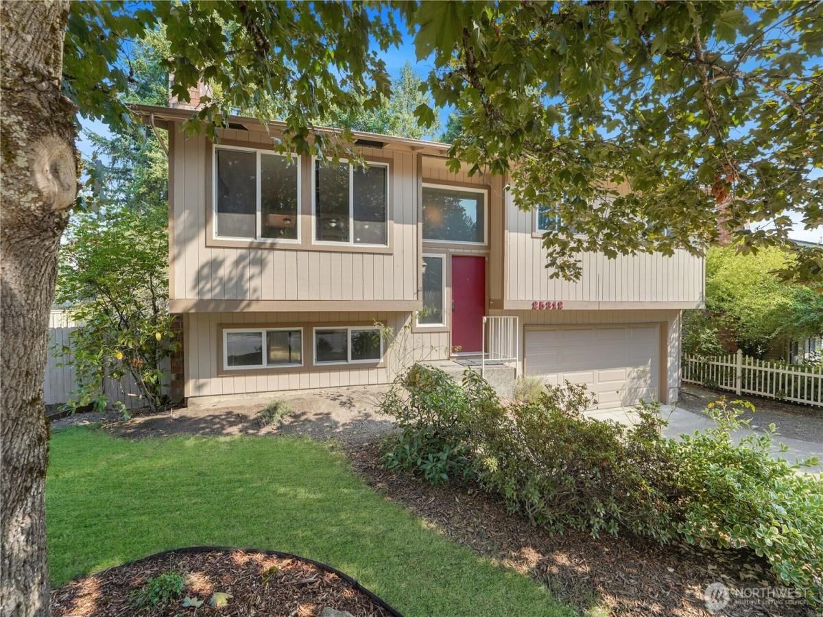 MLS #NWM2429161 image #0