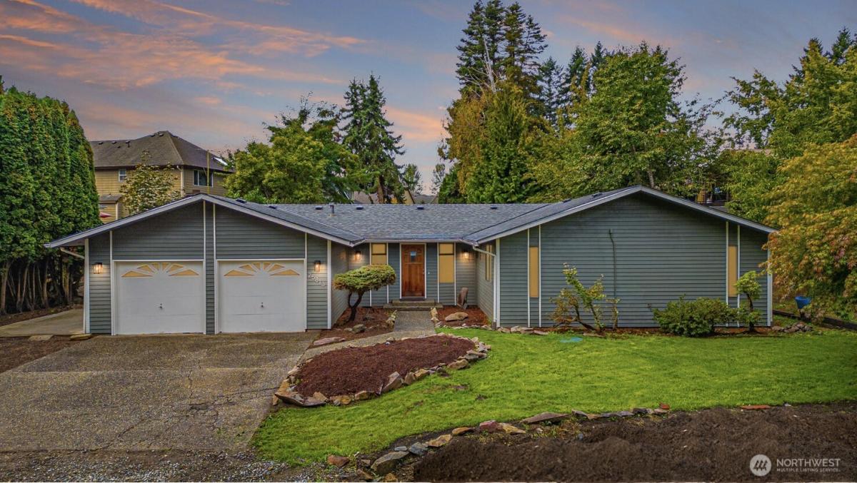 MLS #NWM2429292 image #0