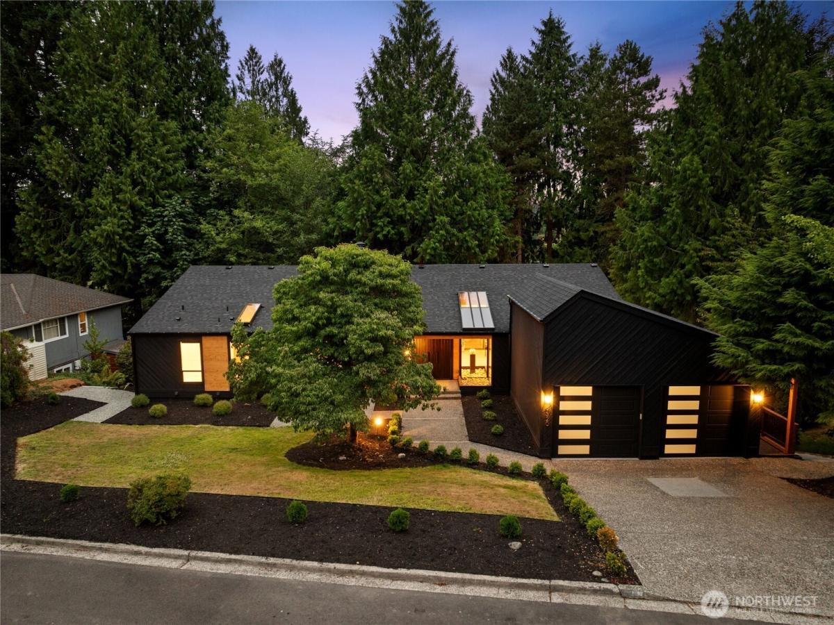 MLS #NWM2429509 image #0