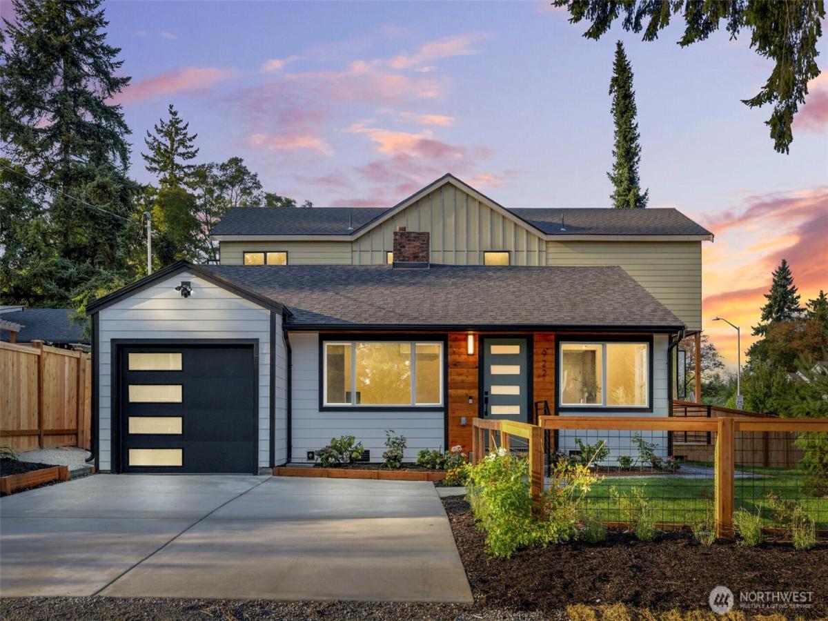 MLS #NWM2429670 image #0