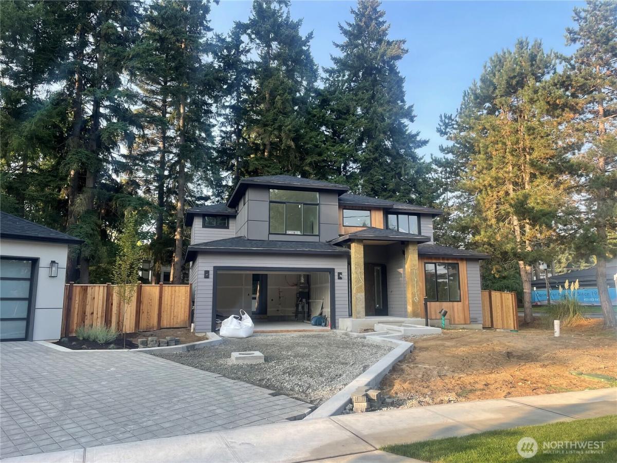 MLS #NWM2429738 image #0