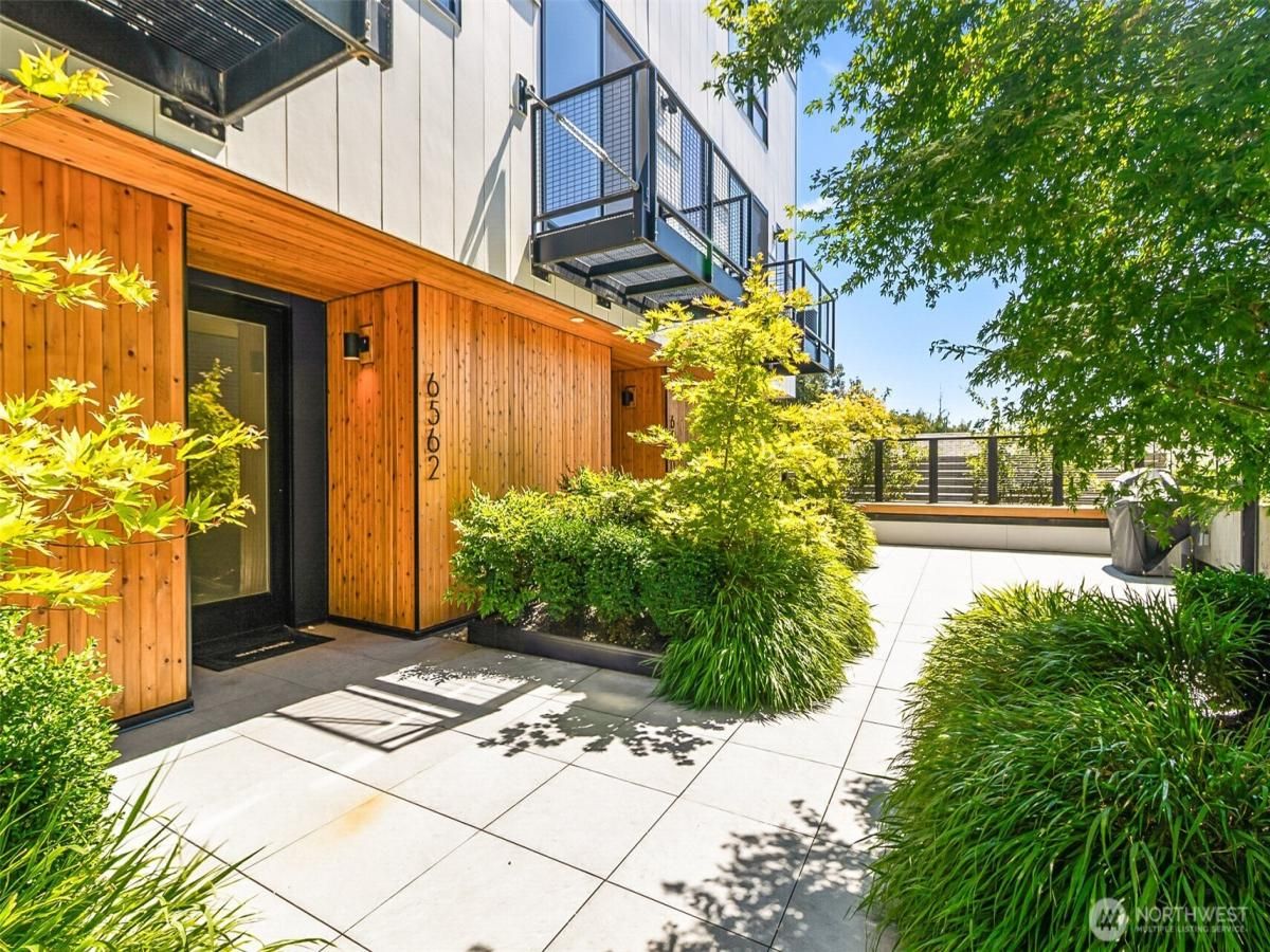 MLS #NWM2429763 image #0