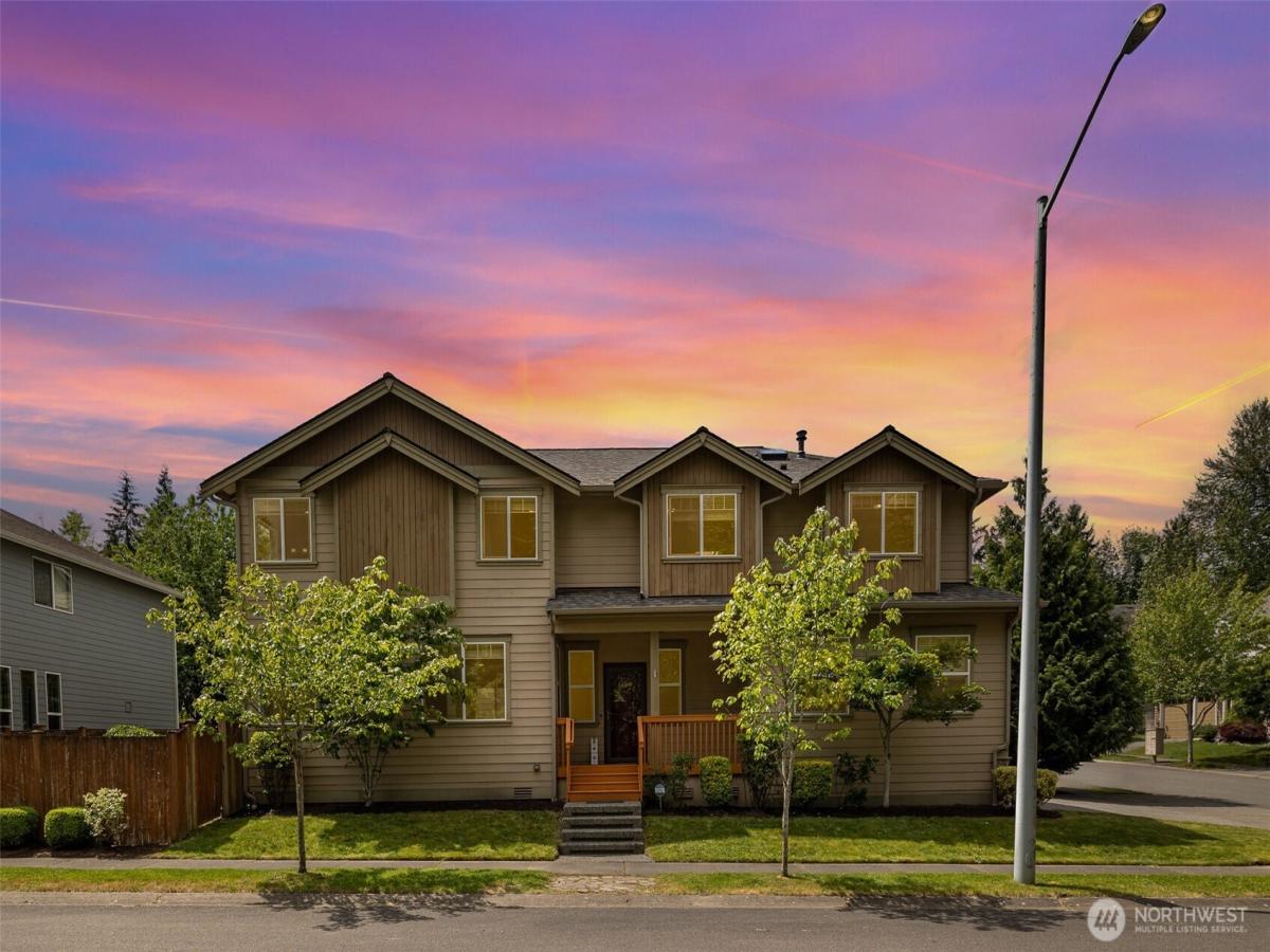 MLS #NWM2429900 image #0