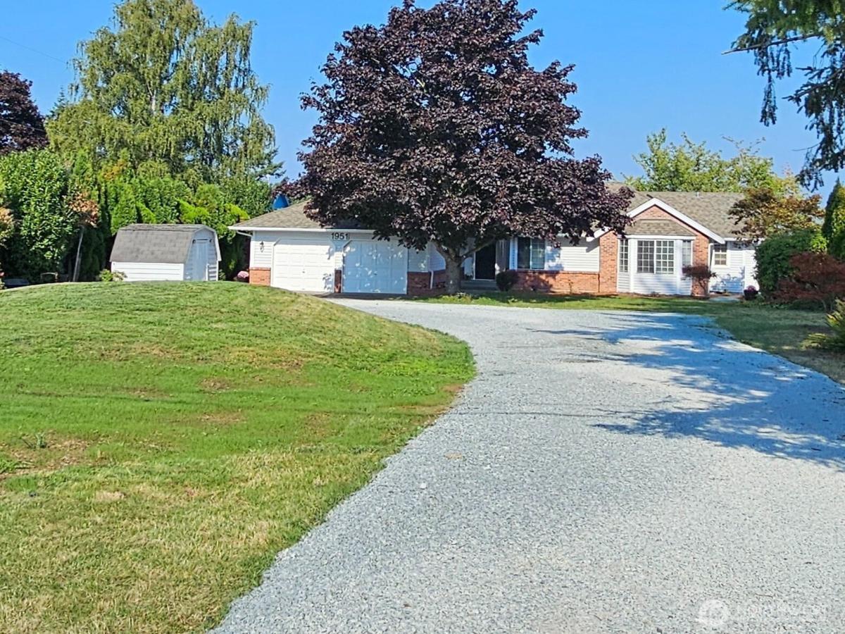 MLS #NWM2429939 image #0