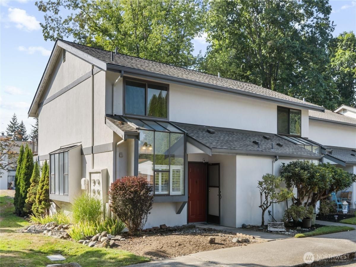 MLS #NWM2429943 image #0