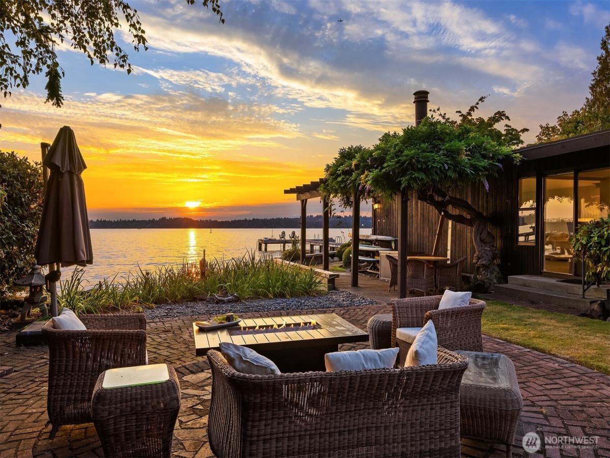 MLS #NWM2430064 image #0