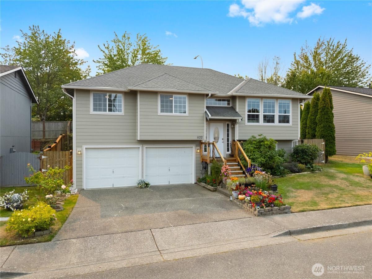 MLS #NWM2430088 image #0