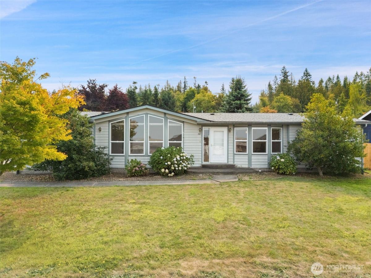 MLS #NWM2430148 image #0