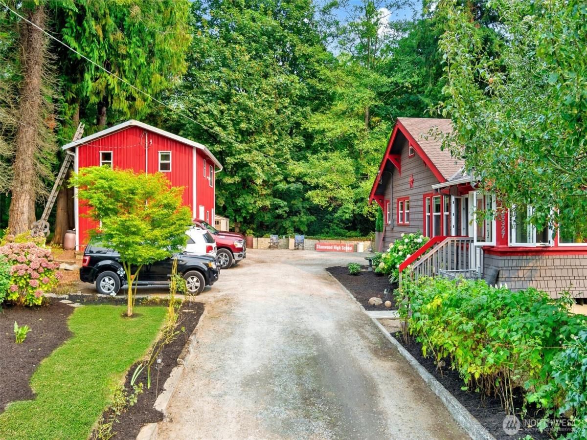 MLS #NWM2430423 image #0