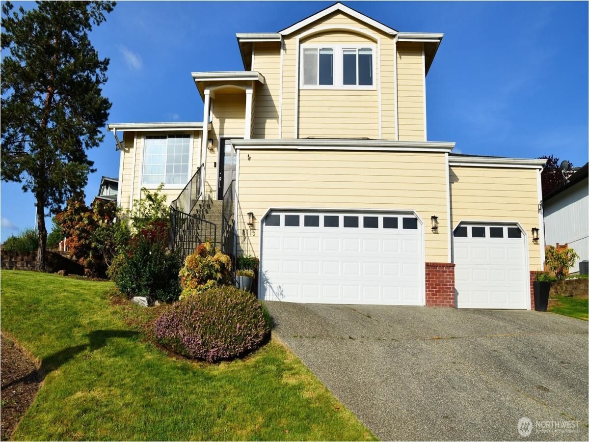 MLS #NWM2430611 image #0