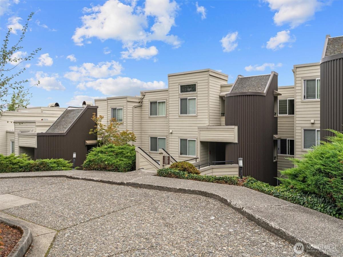 MLS #NWM2430672 image #0