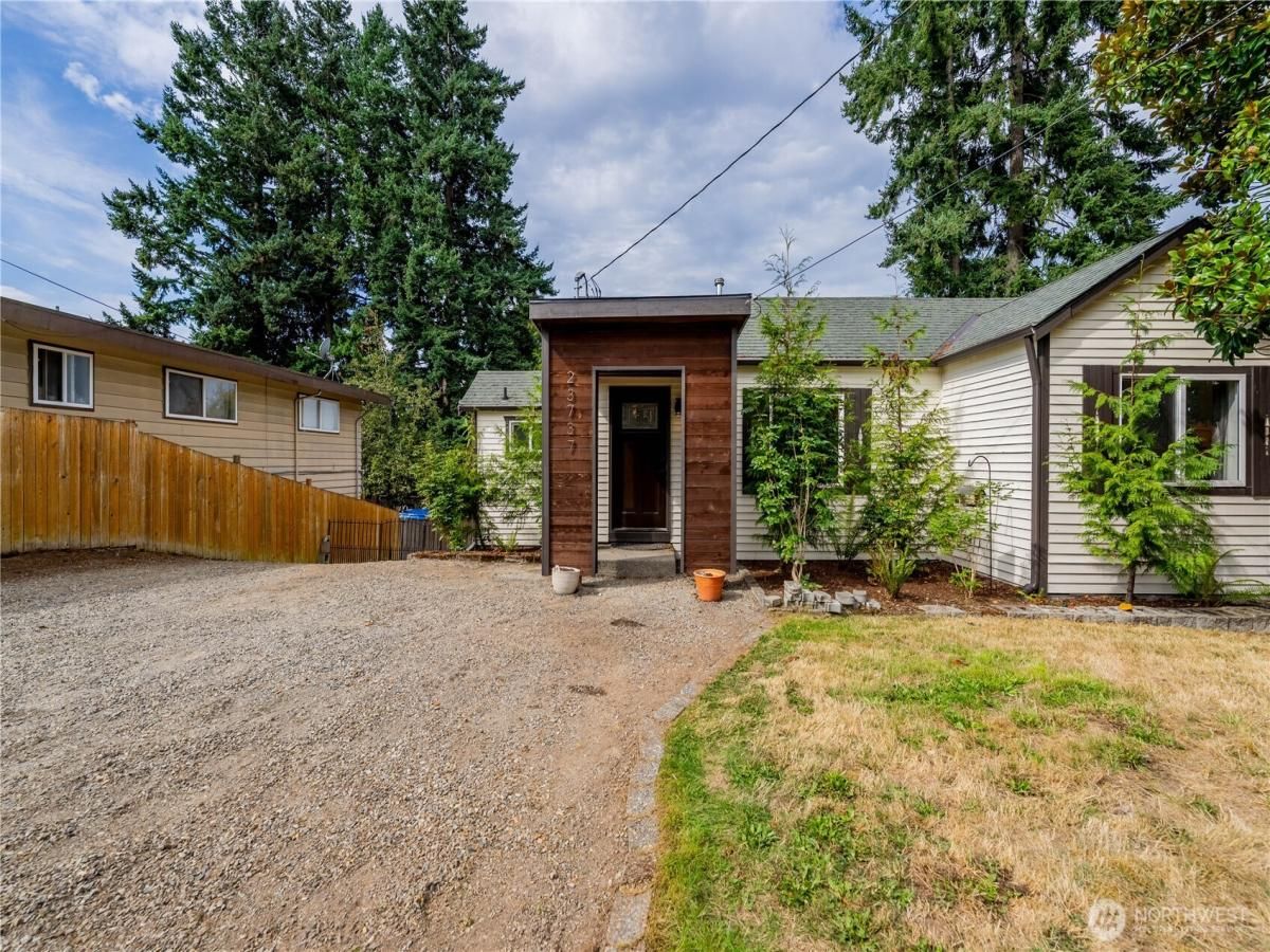 MLS #NWM2430697 image #0