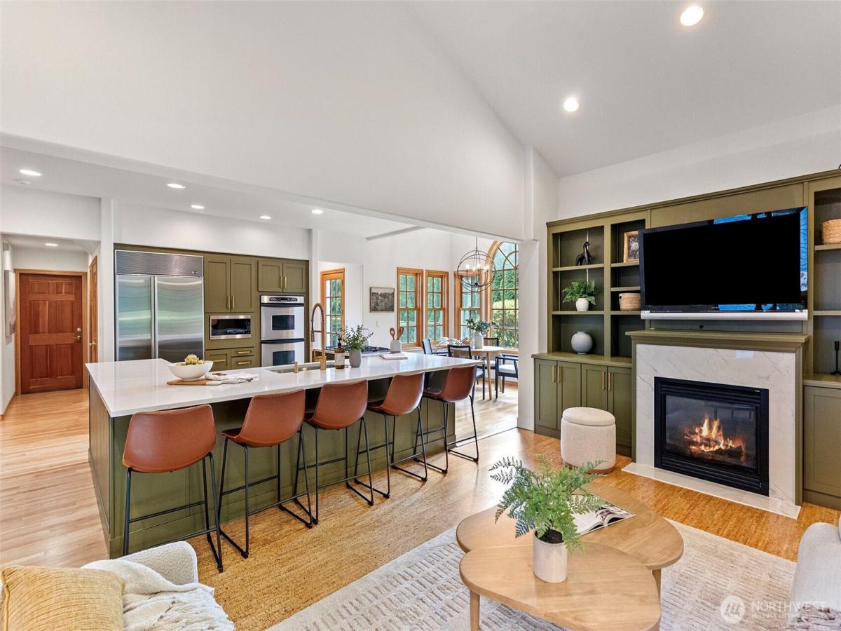 MLS #NWM2430702 image #0