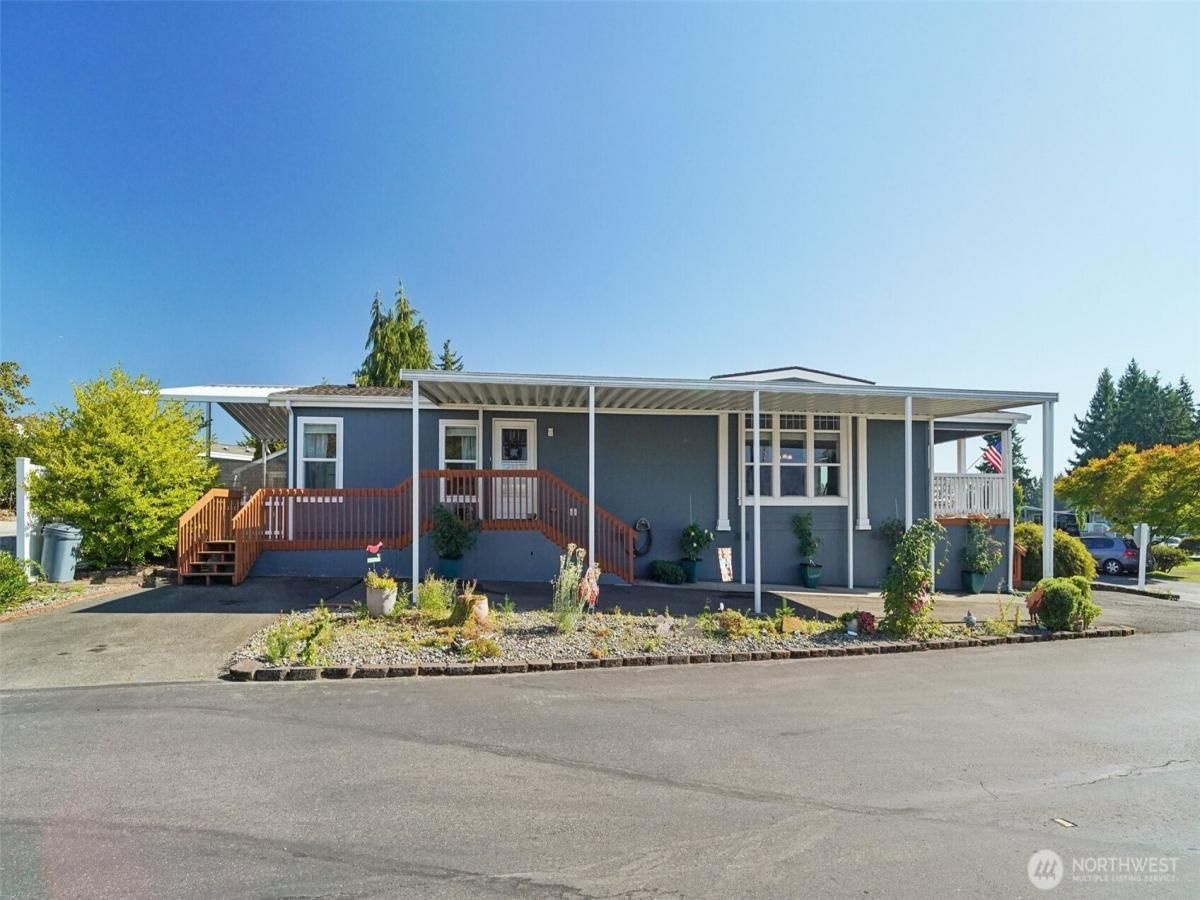 MLS #NWM2430781 image #0