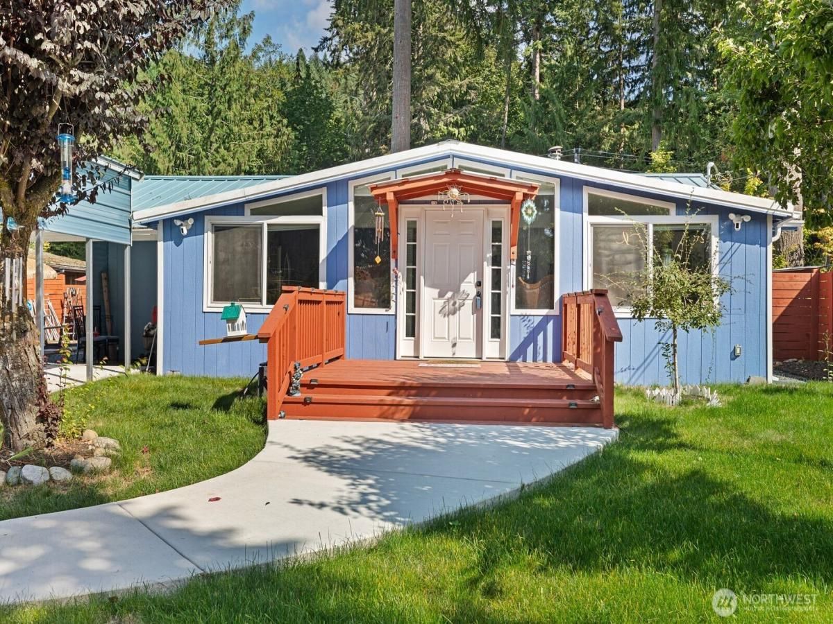 MLS #NWM2430785 image #0