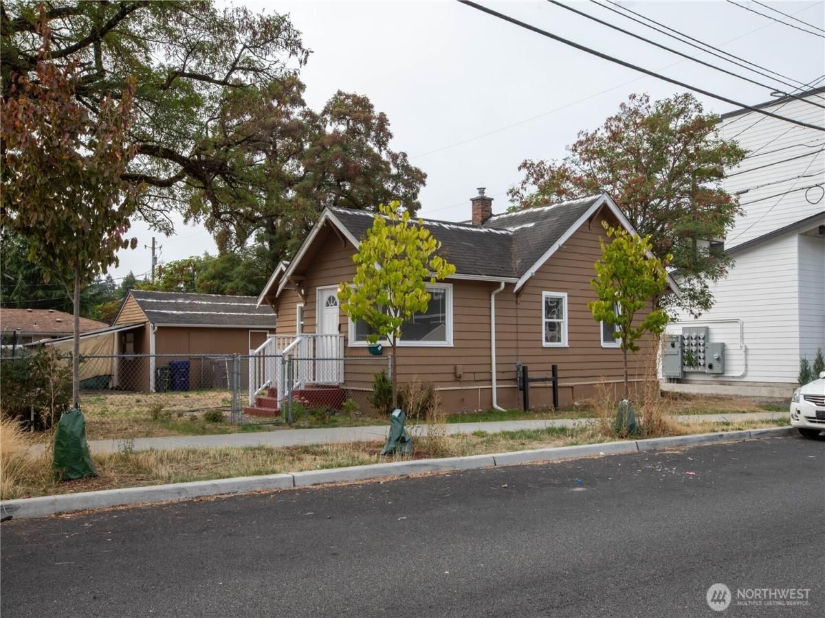 MLS #NWM2430845 image #0