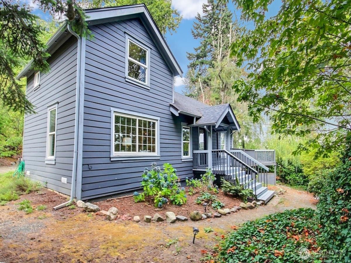 MLS #NWM2430962 image #0