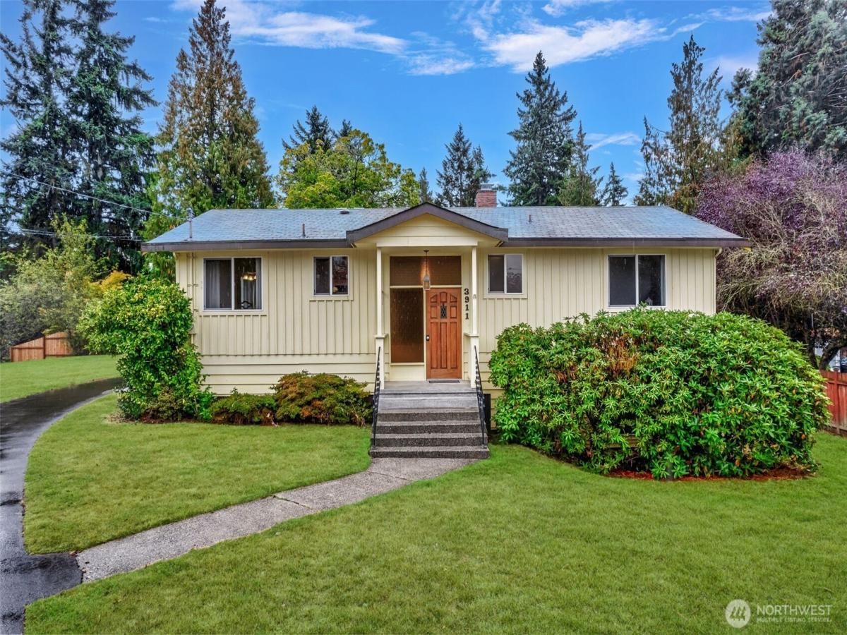 MLS #NWM2430996 image #0