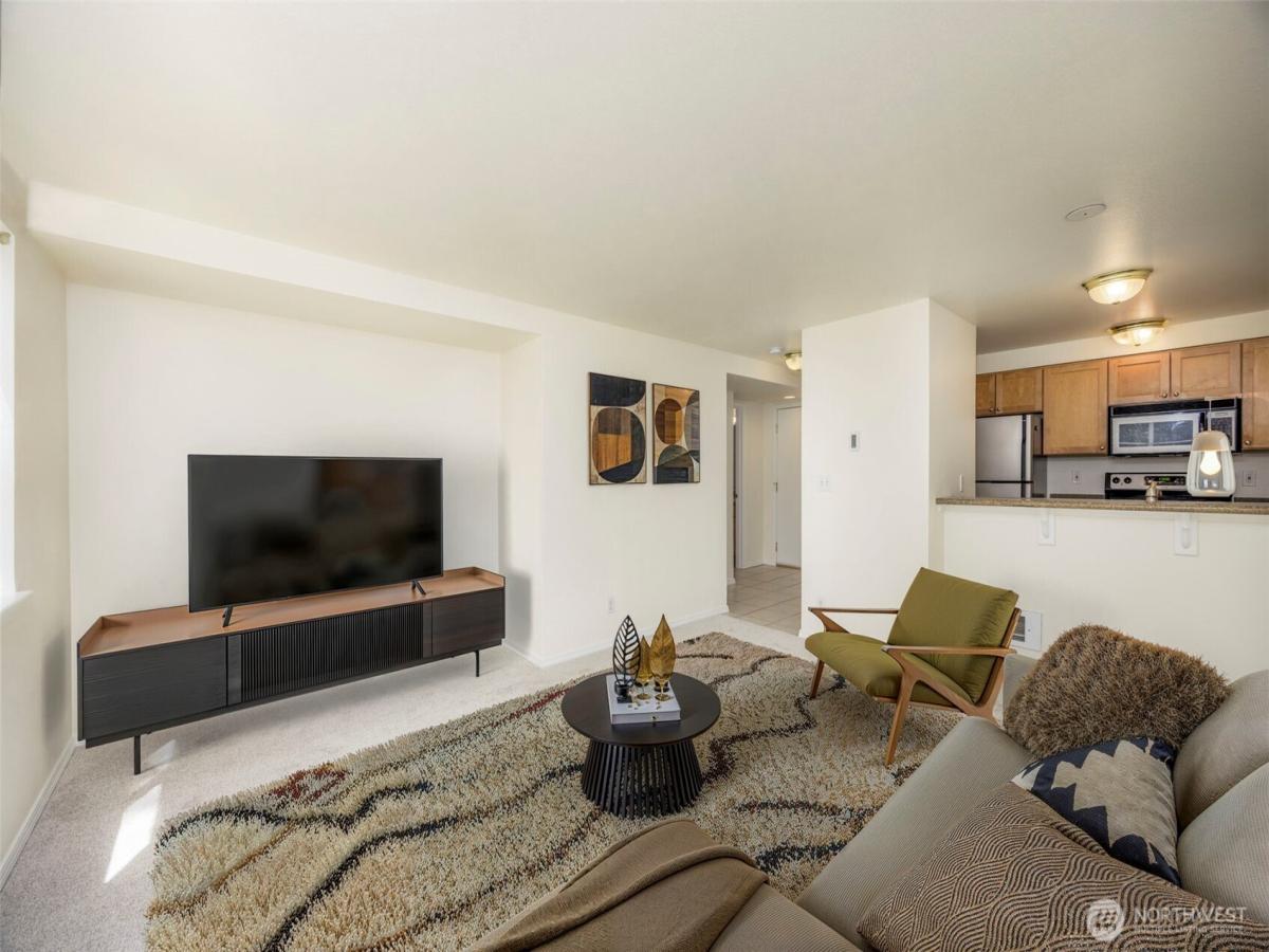 MLS #NWM2431004 image #0