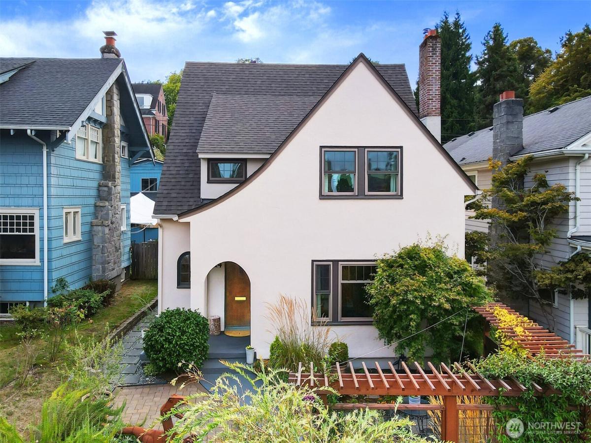 MLS #NWM2431133 image #0