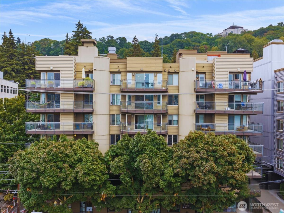 MLS #NWM2431201 image #0