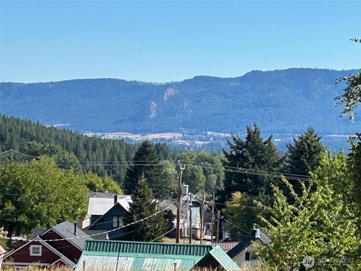 MLS #NWM2431521 image #0