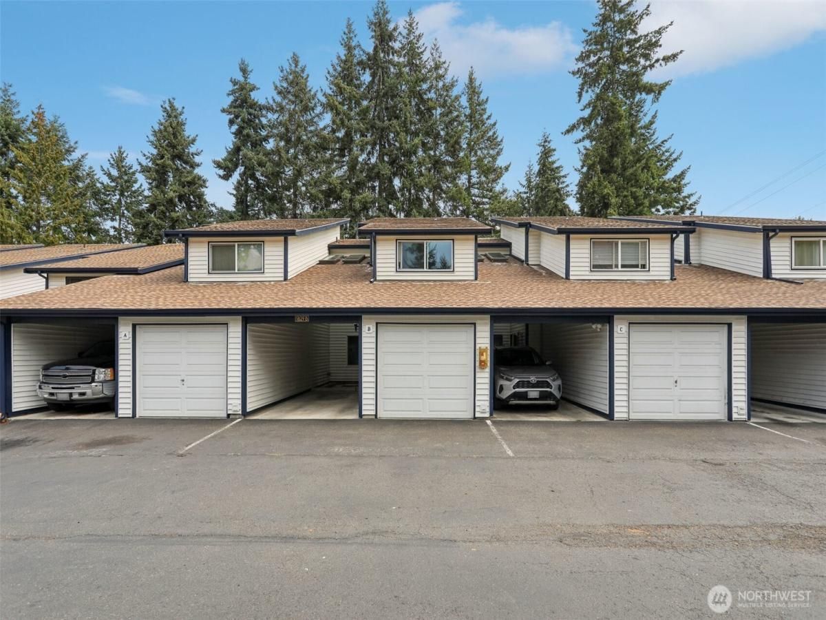 MLS #NWM2431546 image #0