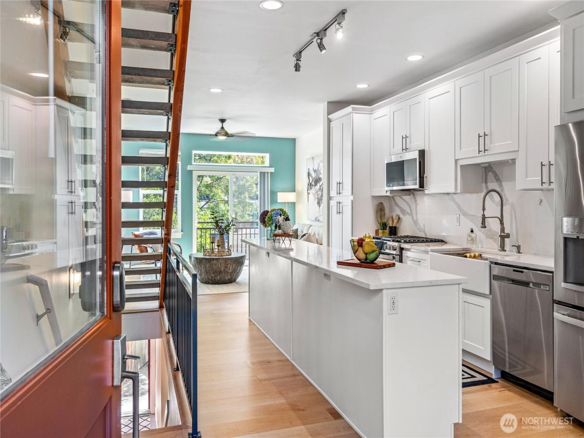 MLS #NWM2431741 image #0