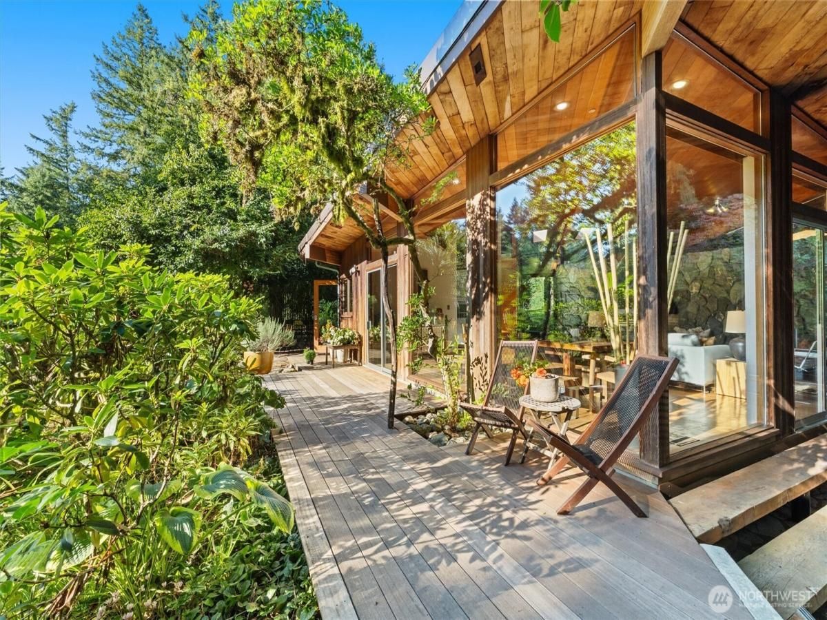 MLS #NWM2431918 image #0