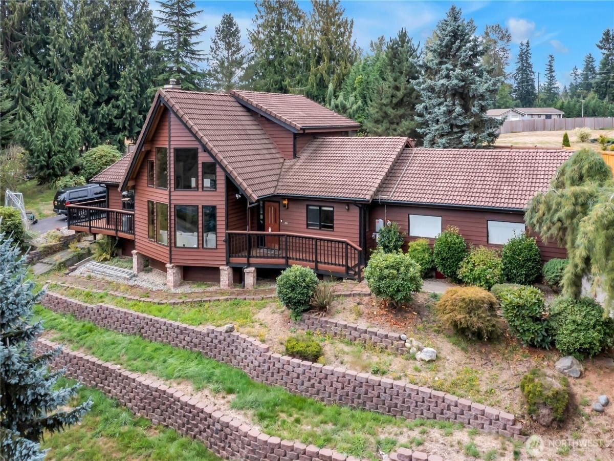 MLS #NWM2432013 image #0