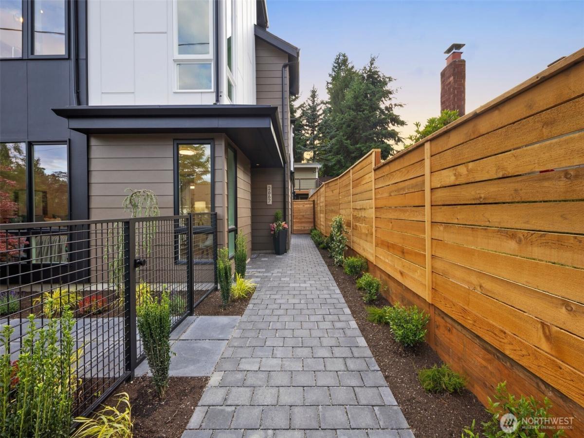 MLS #NWM2416895 image #0