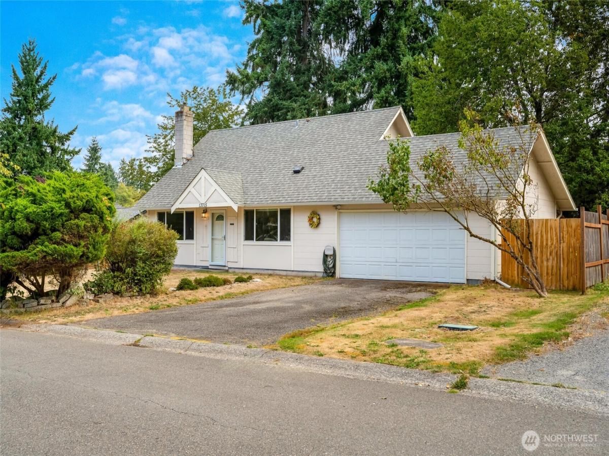 MLS #NWM2432245 image #0