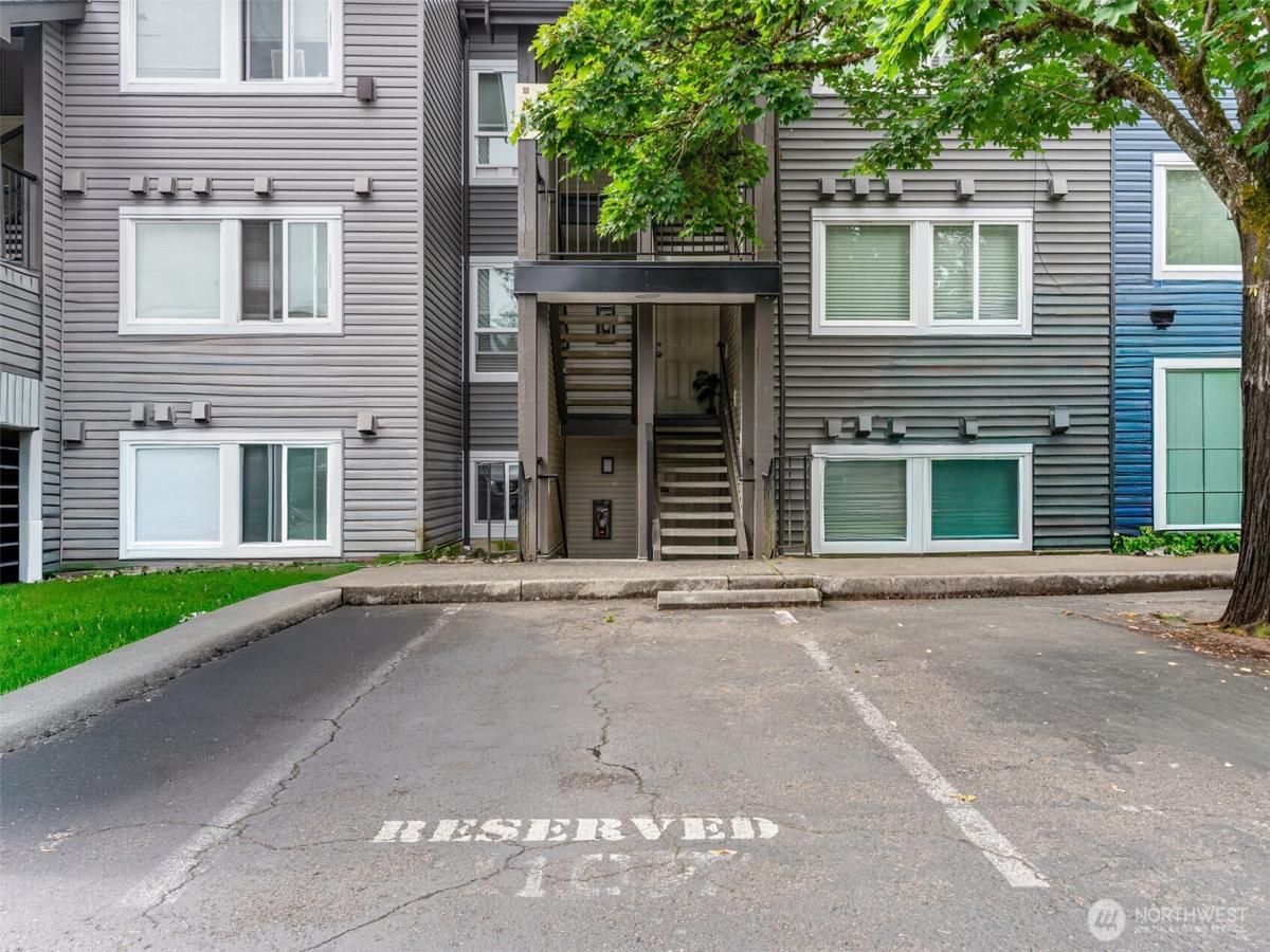 MLS #NWM2432252 image #0