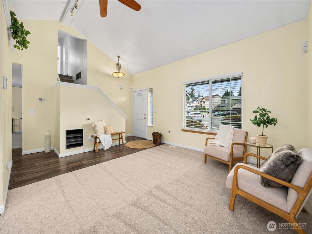 MLS #NWM2432320 image #0