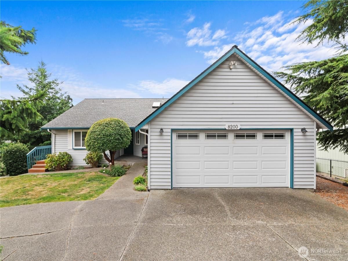 MLS #NWM2432328 image #0