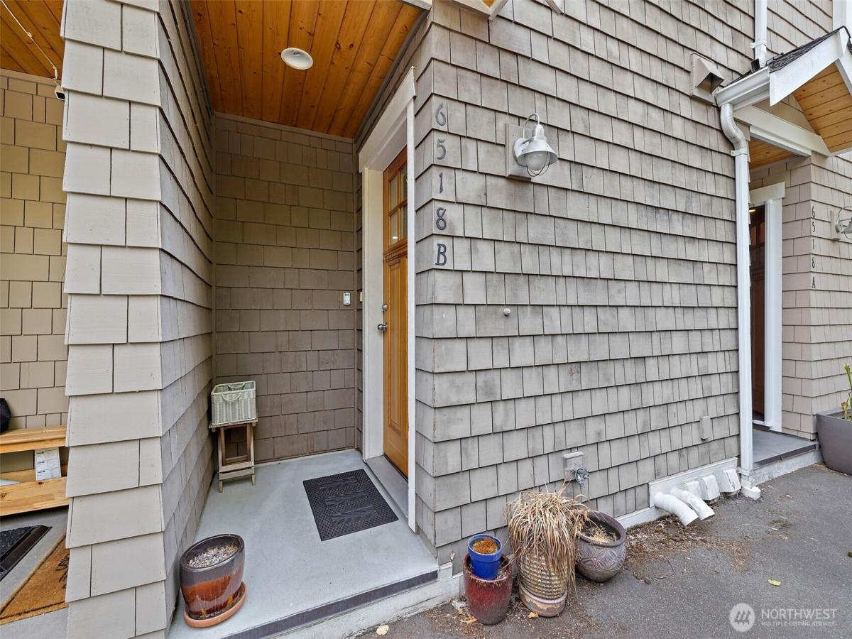 MLS #NWM2432351 image #0