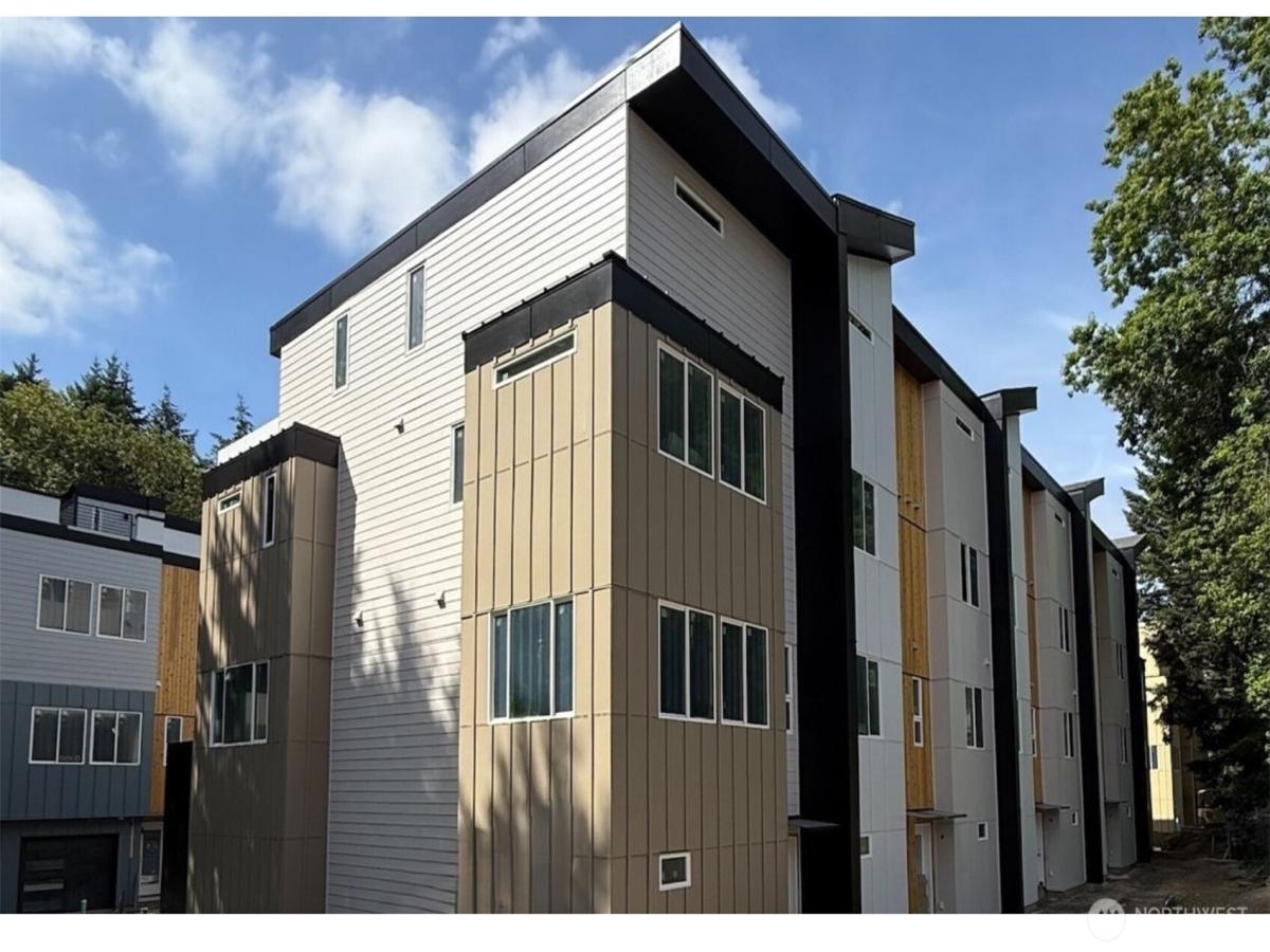 MLS #NWM2432609 image #0