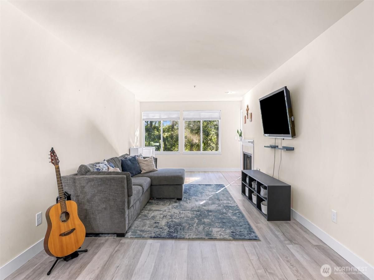 MLS #NWM2432675 image #0