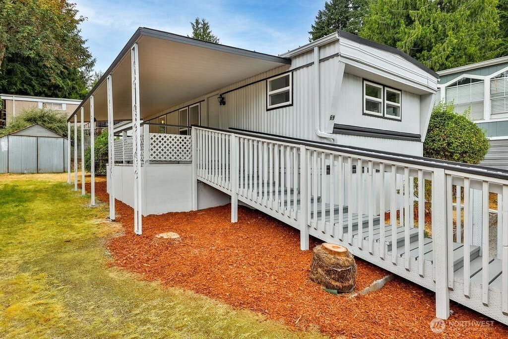 MLS #NWM2432765 image #0